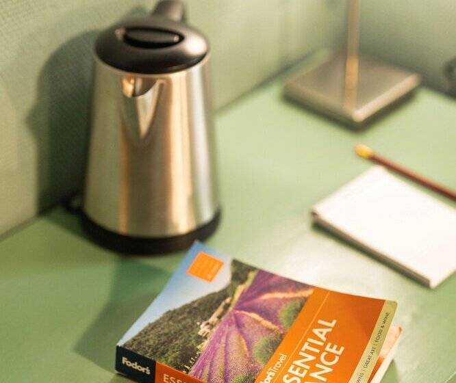 اتاق لوکس سه تخته, Garlande Hôtel Avignon Centre