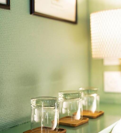 اتاق لوکس سه تخته, Garlande Hôtel Avignon Centre