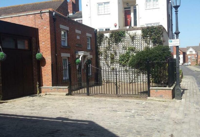 标准间, Duke Of Buckingham