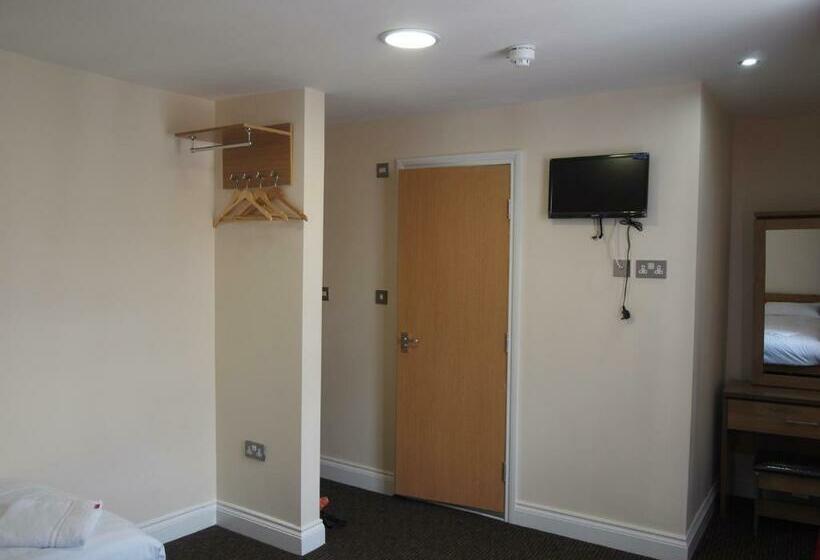 غرفة قياسية ثلاثية, Earls Court Garden