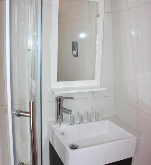 Номер Комфорт, Earls Court Garden