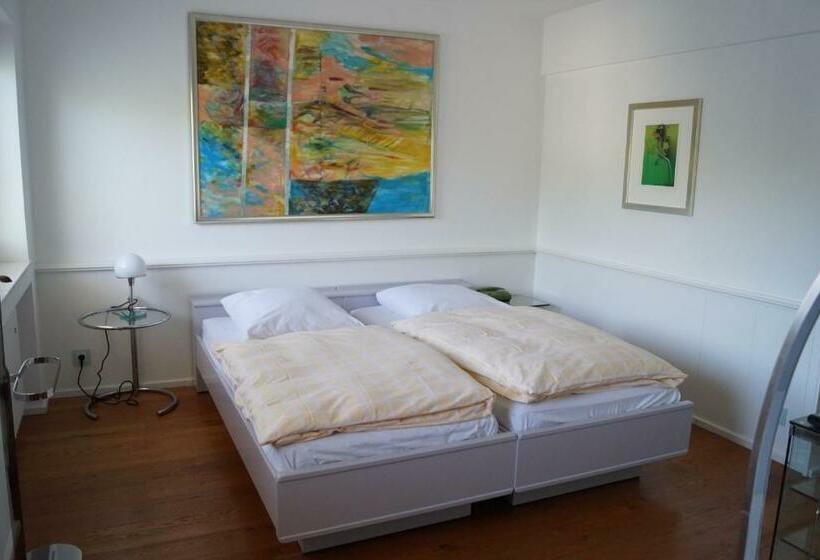 豪华房间, Freiheit