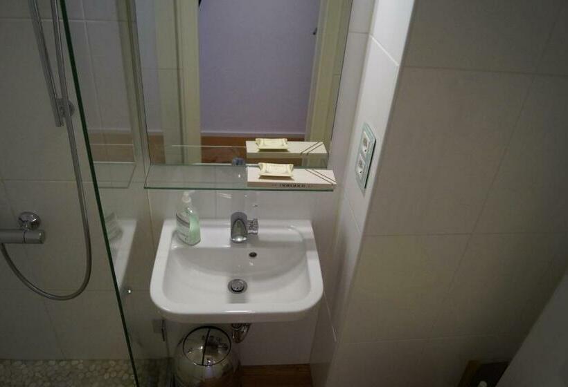 豪华单人间, Freiheit