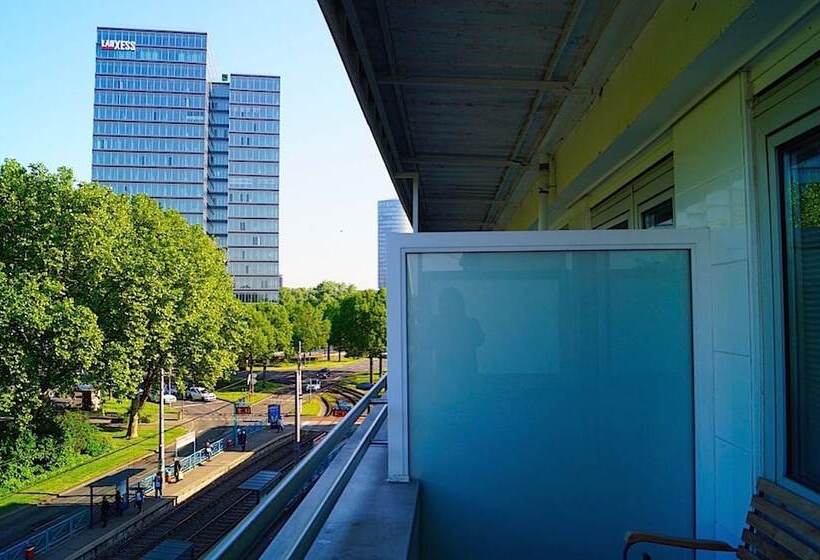 豪华单人间, Freiheit