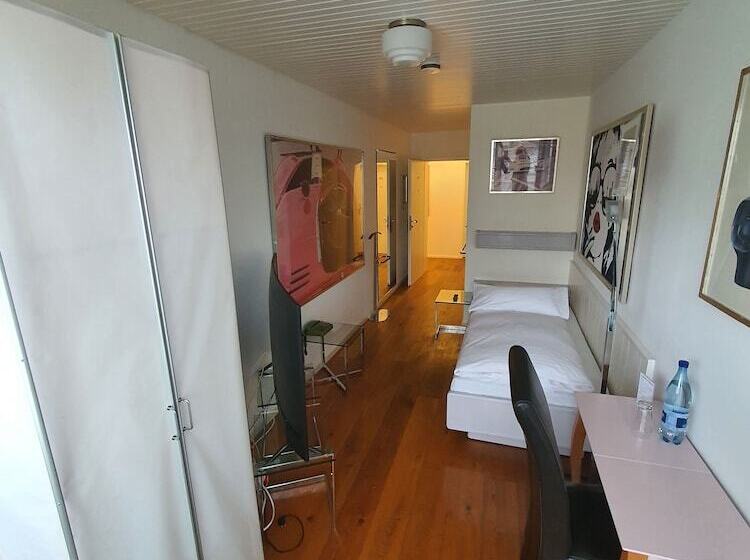 豪华单人间, Freiheit