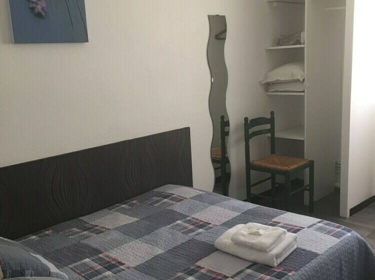 Номер Стандарт, Au Valery