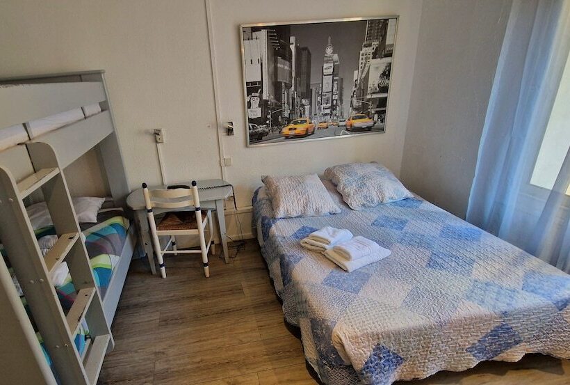 Четырехместный Номер Стандарт, Au Valery