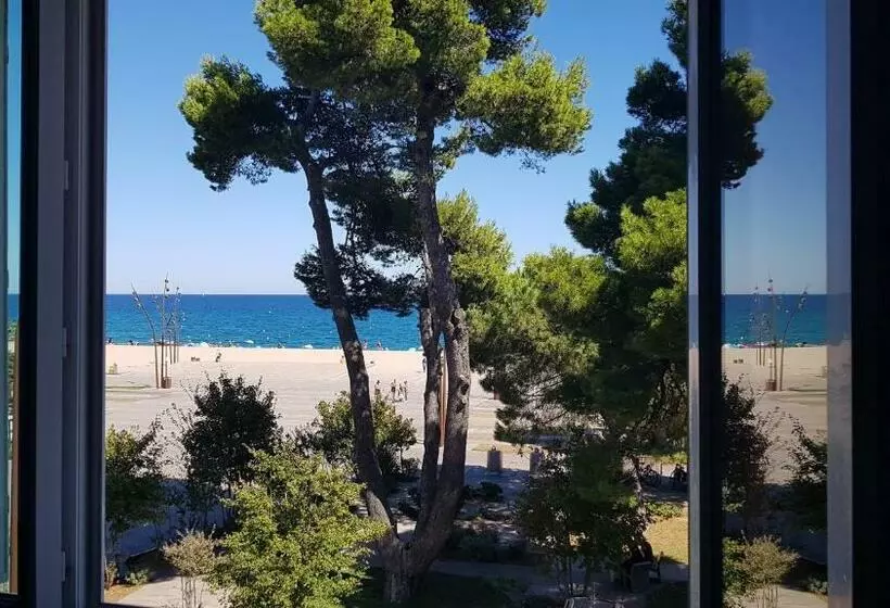 اتاق سوپریور با چشمانداز دریا, Hôtel Beau Rivage