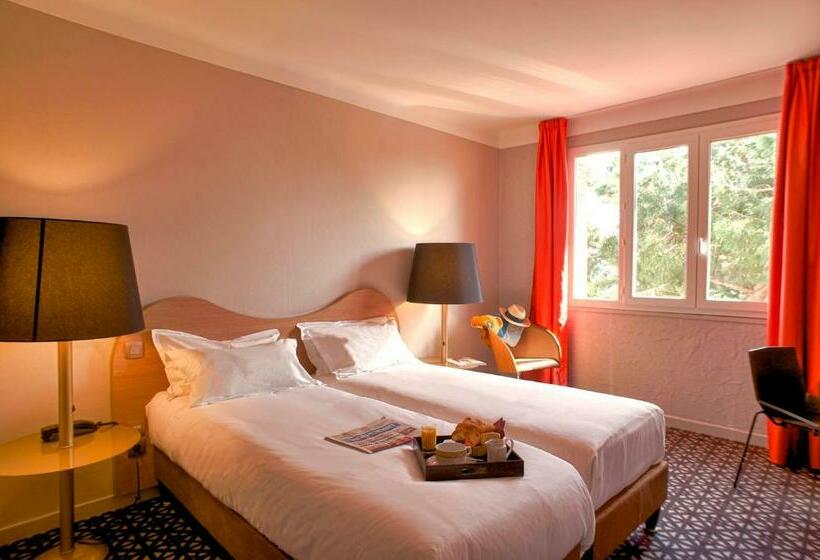 オーシャンビュースーペリアールーム, Hôtel Beau Rivage