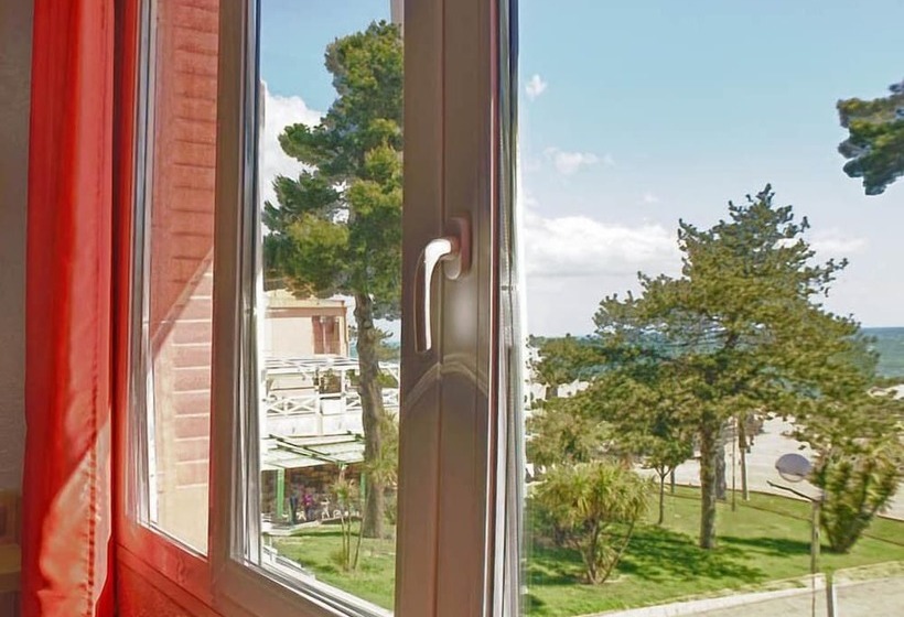 オーシャンビュースーペリアールーム, Hôtel Beau Rivage