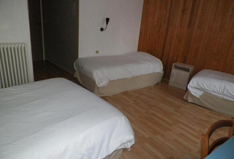 家庭间, Hôtel Du Commerce