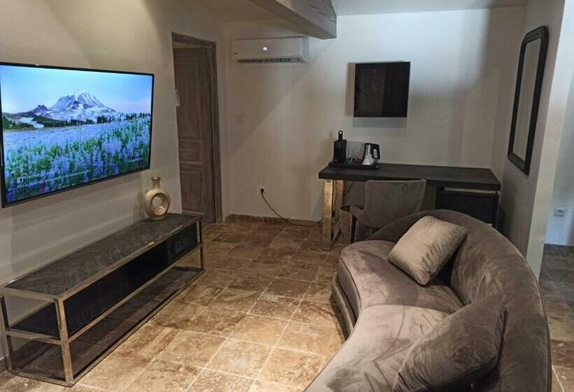 Люкс с Бассейном, La Villa Dune, Hôtel & Spa Nuxe