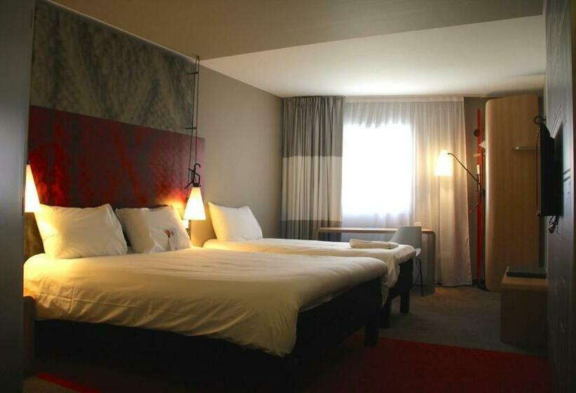 اتاق استاندارد سه نفره, Ibis Lille Centre Grand Palais
