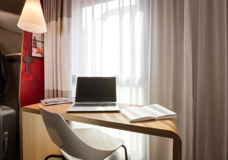 Номер Стандарт, Ibis Lille Centre Grand Palais