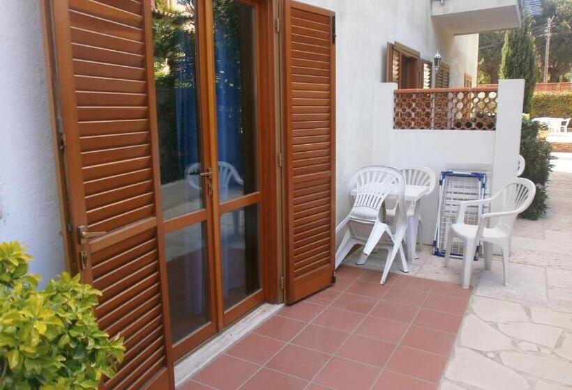 חדר סטנדרט לשלושה, La Bastide