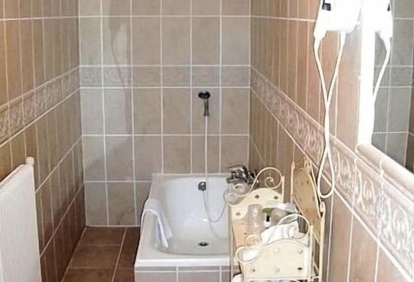 غرفة قياسية, La Gremelle