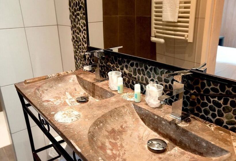 חדר סופריור, La Gremelle