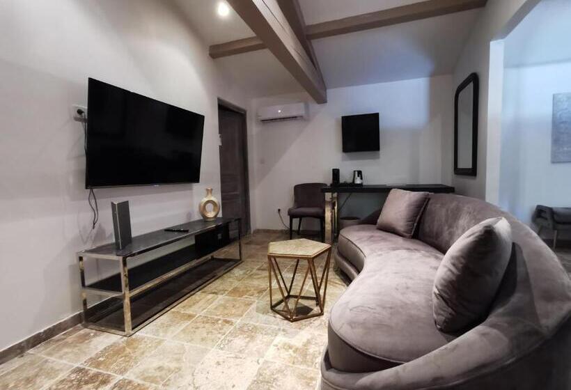 جناح مزود بحمام سباحة, La Villa Dune, Hôtel & Spa Nuxe