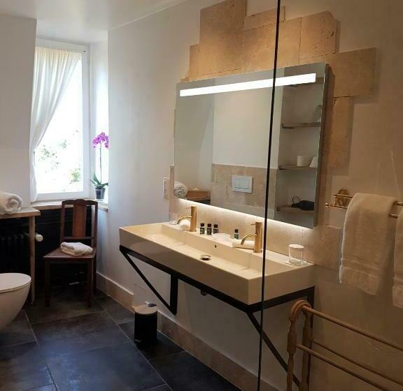 اتاق استاندارد با بالکن و چشمانداز دریا, Le Manoir Des Impressionnistes   Bord De Mer