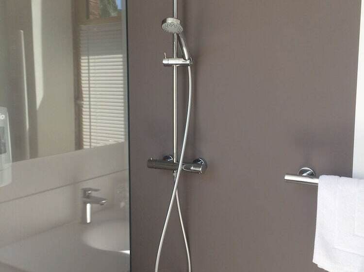 חדר סטנדרט, Les Bellugues