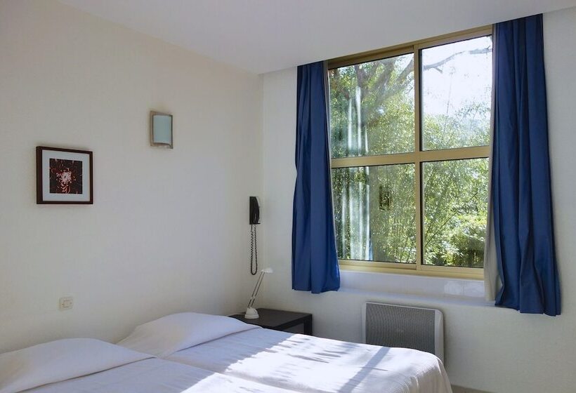 חדר סטנדרט, Les Bellugues