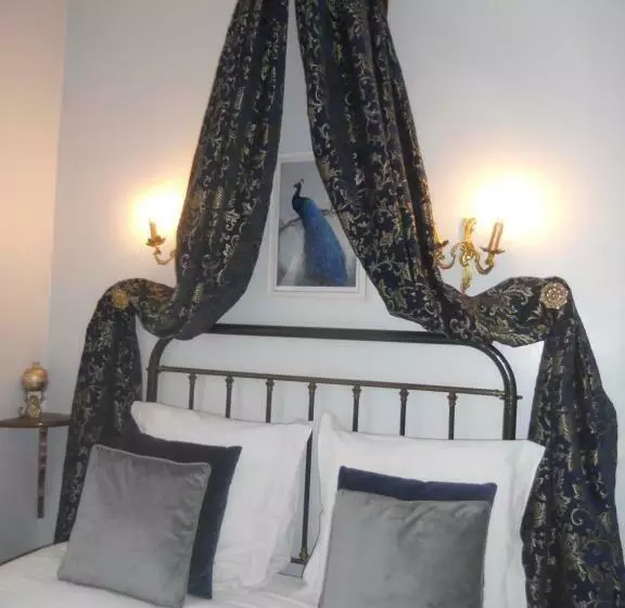 スイート, Manoir Xv Domaine De Peyrafort