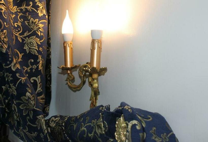 Люкс, Manoir Xv Domaine De Peyrafort