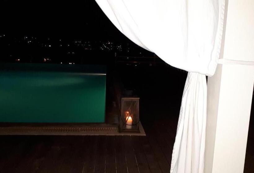 豪华海景房, Maryo Village