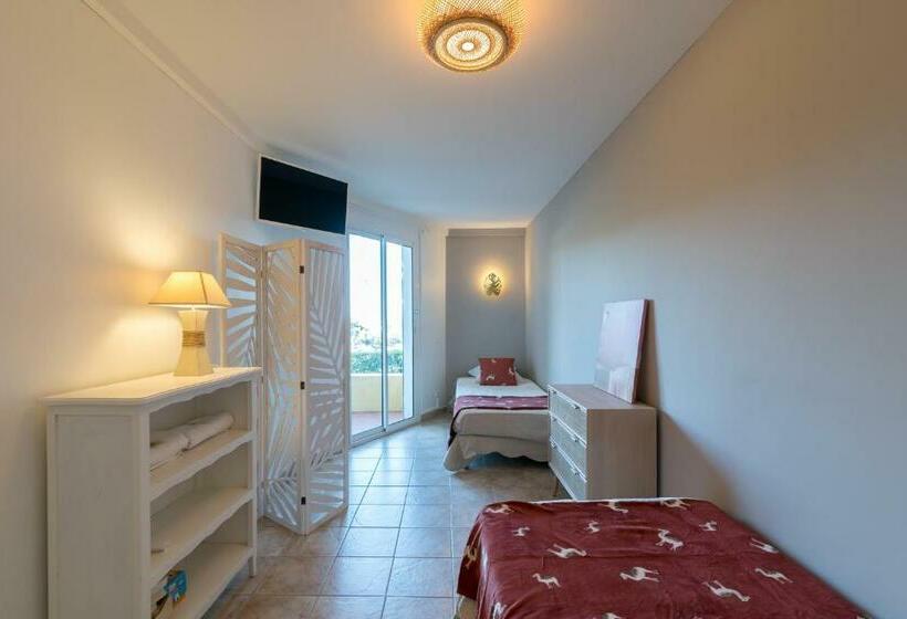 Family Suite, Cap Riviera Hotel & Restaurant Saint Aygulf