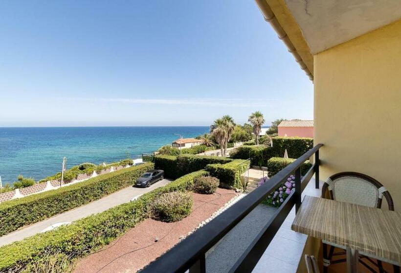 家庭套房, Cap Riviera Hotel & Restaurant Saint Aygulf