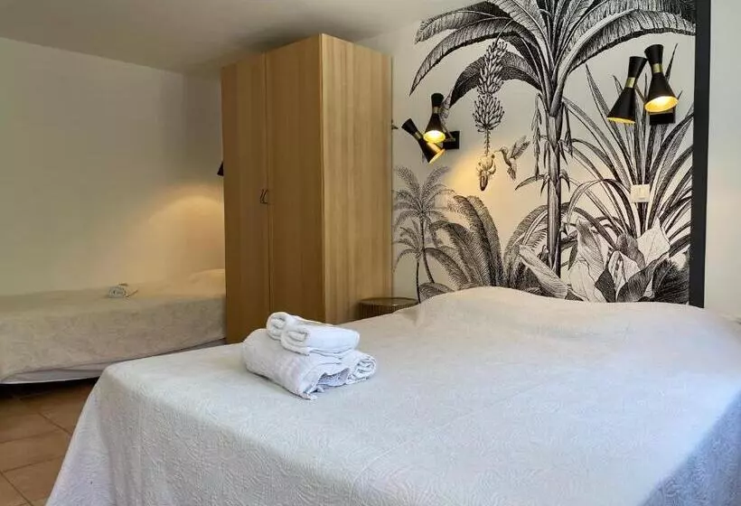 اتاق استاندارد سه تخته با چشم‌انداز باغ, Cap Riviera Hotel & Restaurant Saint Aygulf