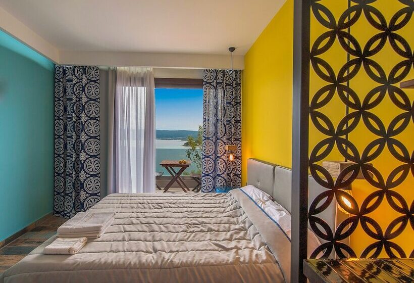 Студия Стандарт, Thalassokipos