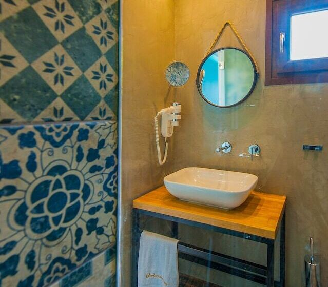 Студия Стандарт, Thalassokipos