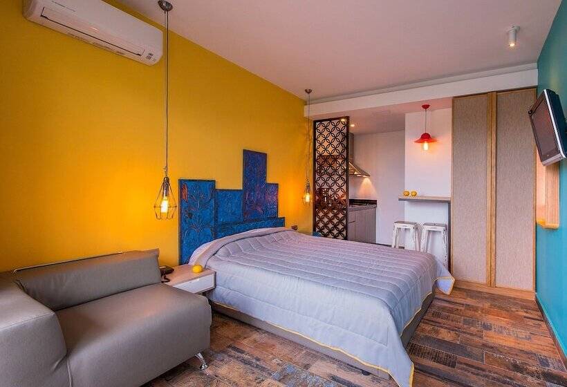 Студия Стандарт, Thalassokipos