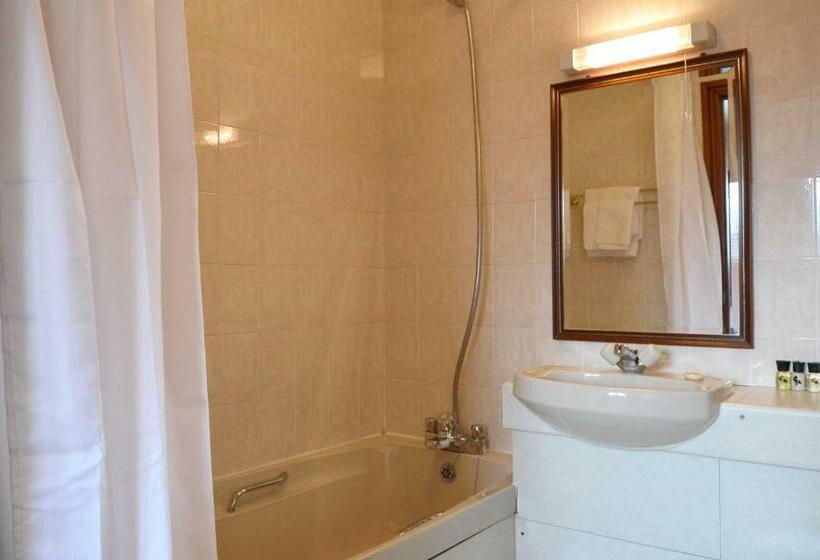 غرفة قياسية فردية, The Bingham Townhouse