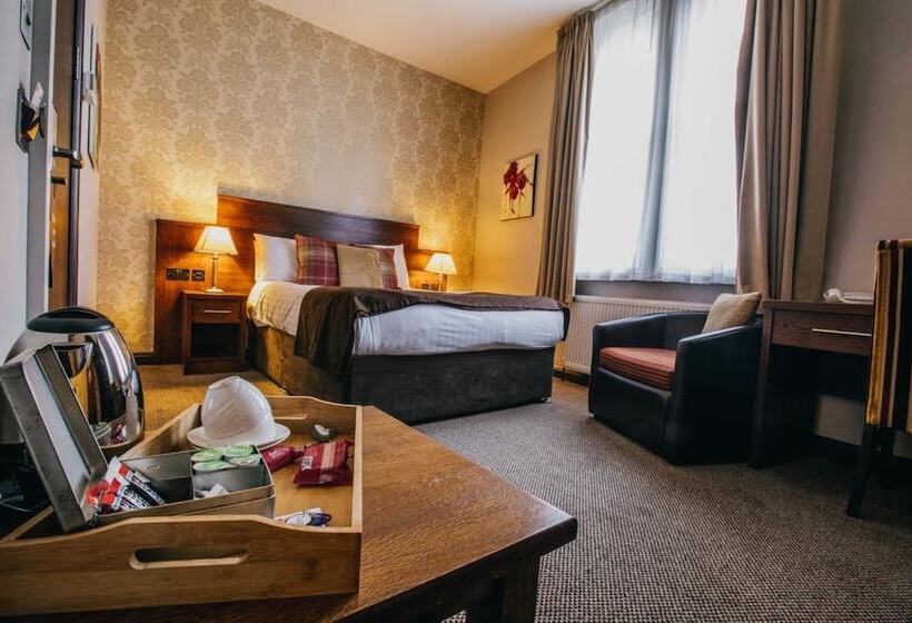 标准间, The Duke Of Edinburgh Hotel & Bar