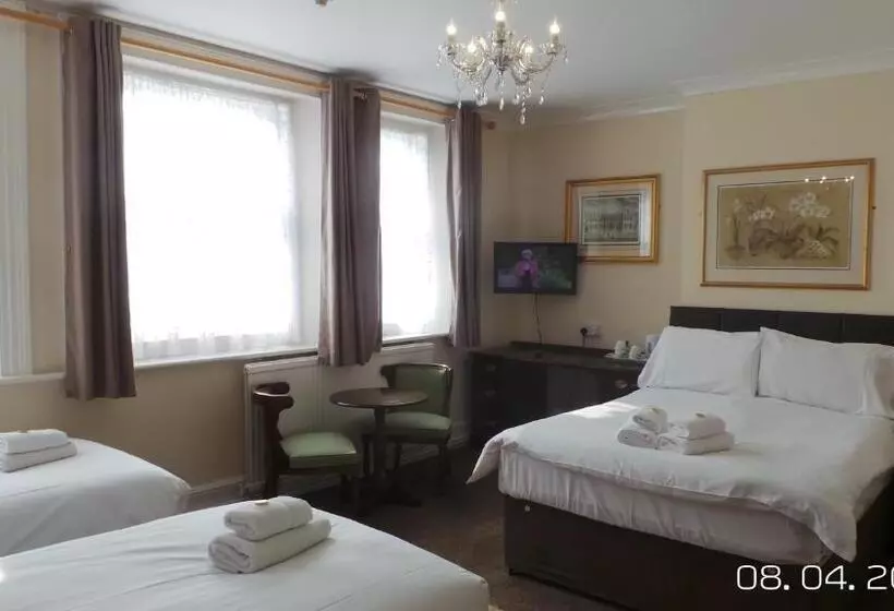 ファミリールーム, Vernon Guesthouse