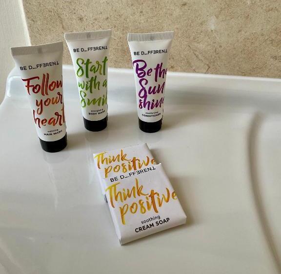 デラックススイート, Vernon Guesthouse