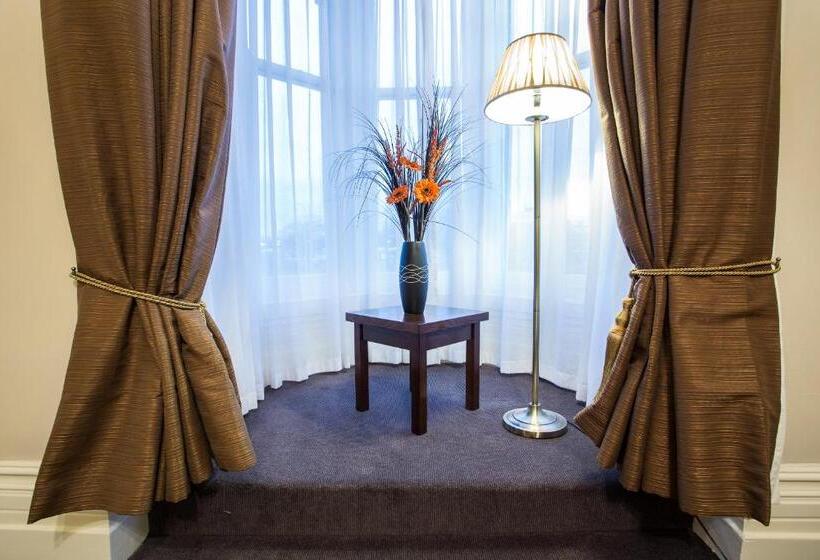 行政房间, The Duke Of Edinburgh Hotel & Bar