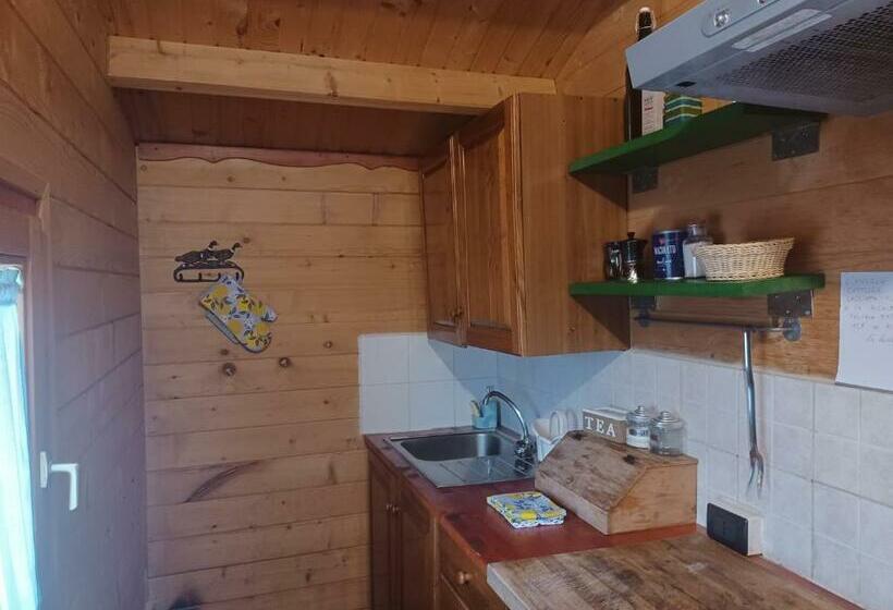 スタンダードバンガロー, Agriturismo Cisogna