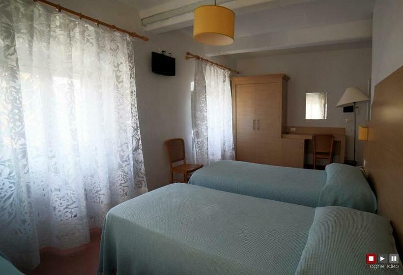 اتاق استاندارد سه نفره, Albergo Giugni