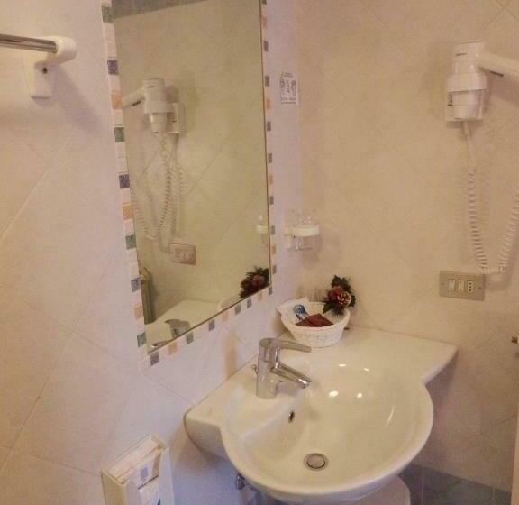 غرفة قياسية, Due Spade