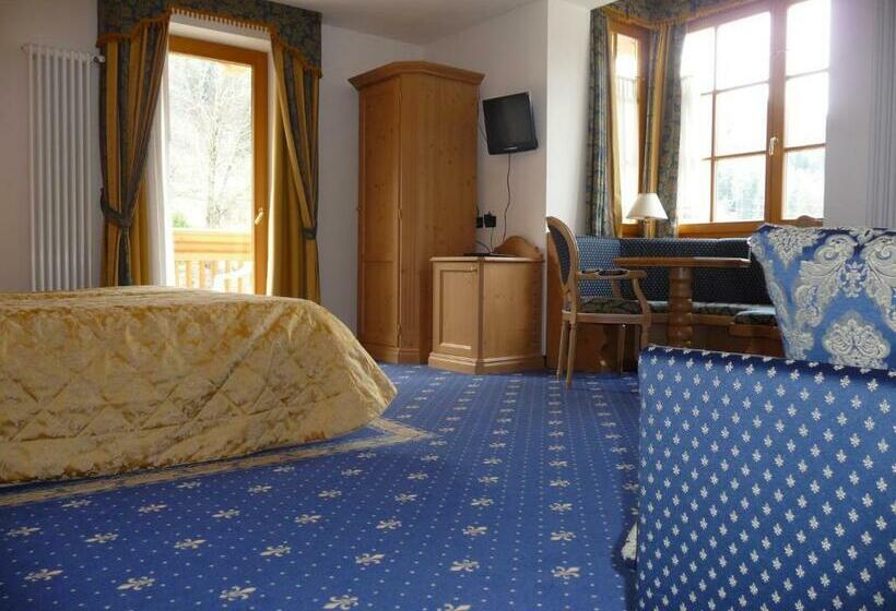 סוויטת ג'וניור, Almazzago