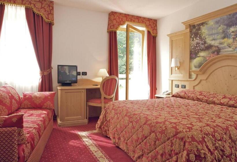 חדר סופריור, Almazzago