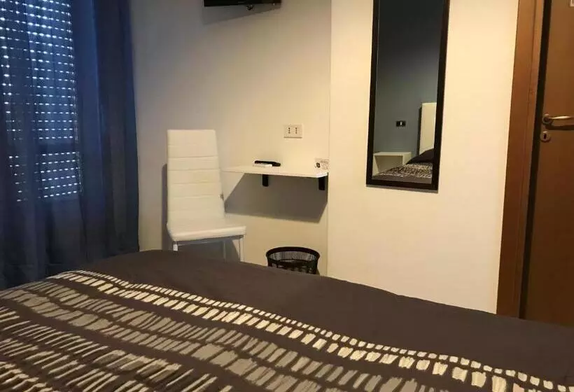 اتاق استاندارد سه نفره, B&b New Triscele