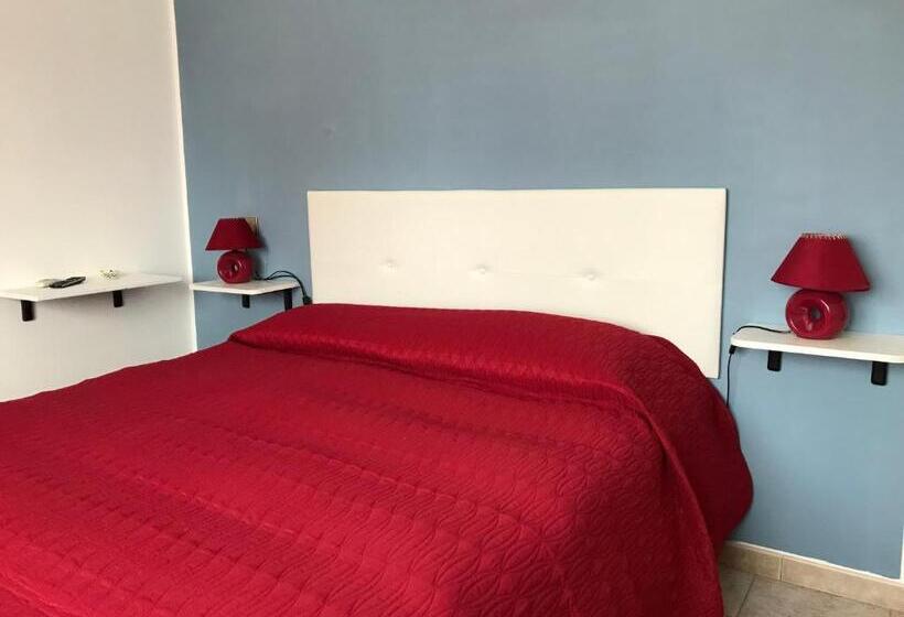 标准三人间, B&b New Triscele