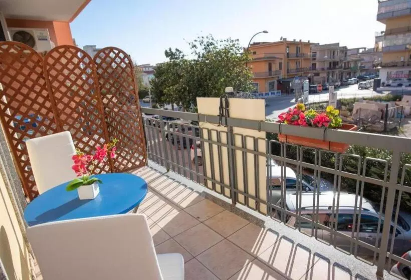 اتاق استاندارد با بالکن, B&b New Triscele