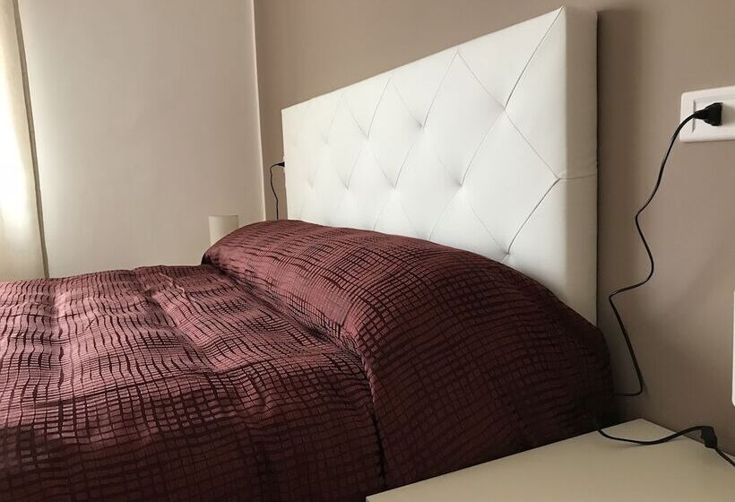 Номер Стандарт, B&b New Triscele
