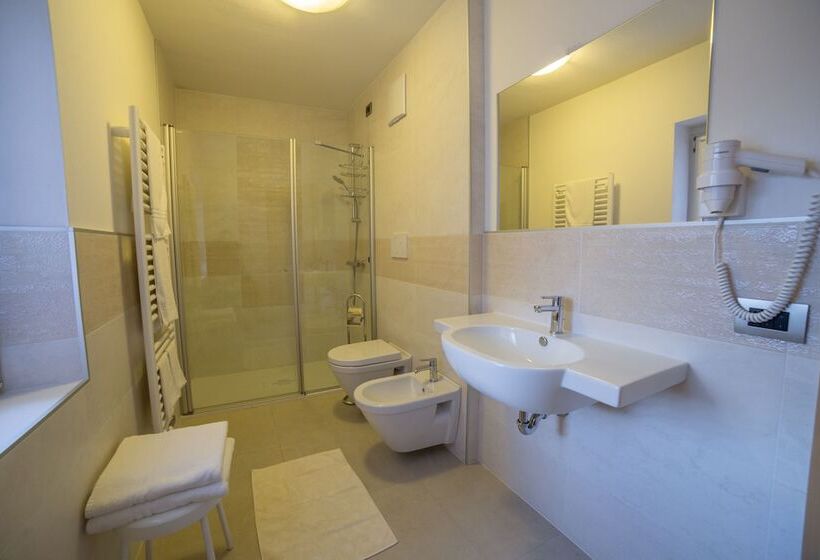 חדר קומפורט, Bertoldi