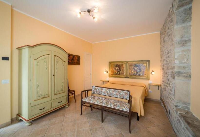 スタンダードトリプルルーム, Borgo San Pietro